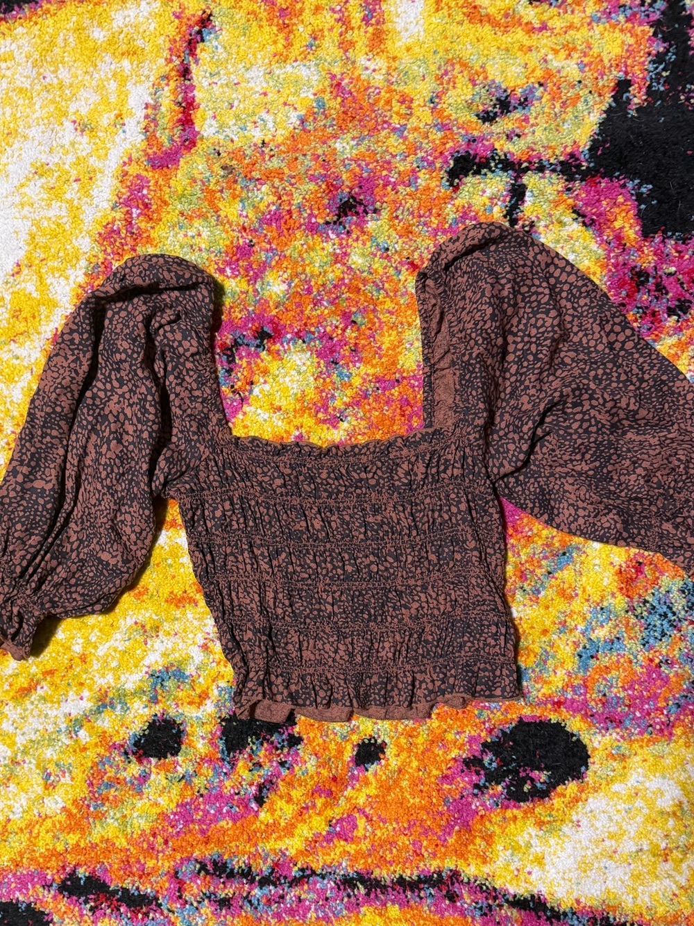 Urban Outfitters Brown Off-the-Shoulder Puff-Sleeve Smocked Top💅